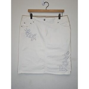 Ann Taylor LOFT Embroidered White FLORAL Skirt  Size 14‎